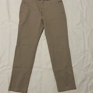Under Amrour tapered chinos